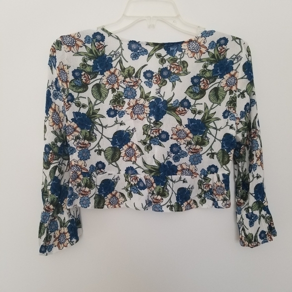 Tie Front Floral Print Bohemian Crop Top Sz Small - Picture 6 of 6